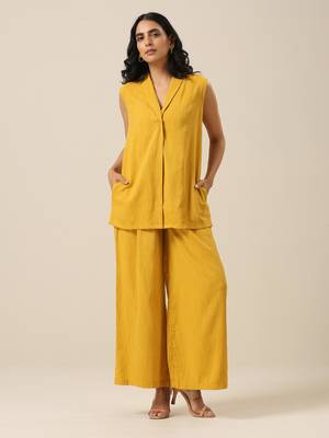 Mustard Yellow Slub Texture Sleevesless Jacket Pant Set 1