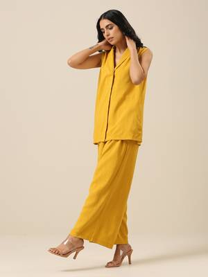 Mustard Yellow Slub Texture Sleevesless Jacket Pant Set 3
