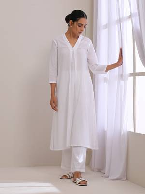 White Dobby Neck Pleat Kurta Pant Set 1