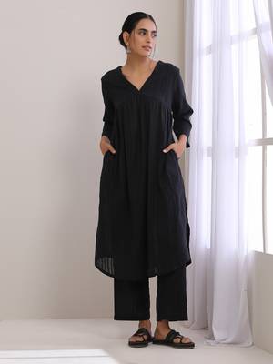 Black Dobby Flared Slit Kurta Pant Set 2
