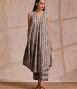 Clay Dabu Buta Print Cotton Sleeveless Flared  Kurta Pant Set