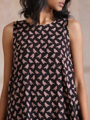 Black Bird Bagru Print Cotton Sleeveless Kurta Pant Set 5