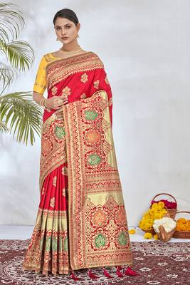 Red Woven Silk Blend Saree With Blouse 1