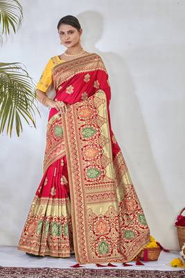 Red Woven Silk Blend Saree With Blouse 3