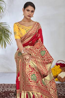 Red Woven Silk Blend Saree With Blouse 5