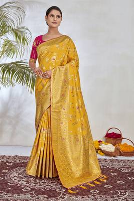 Yellow Woven Silk Blend Saree With Blouse 1