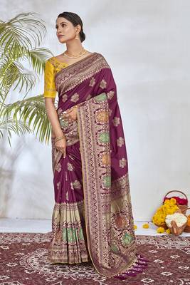 Magenta Woven Silk Blend Saree With Blouse 3
