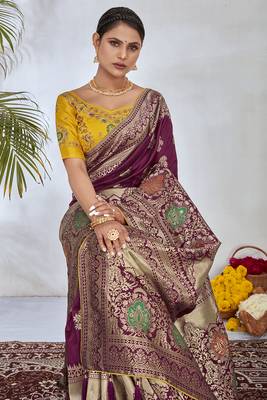 Magenta Woven Silk Blend Saree With Blouse 5