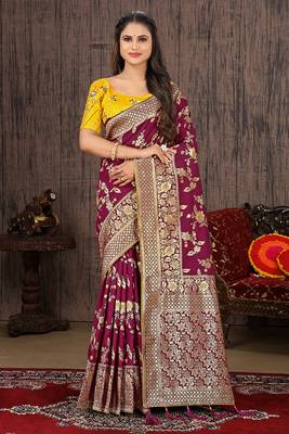 Magenta Woven Silk Blend Saree With Blouse 1