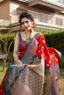 Red hand woven Banarasi silk blend saree with blouse 3