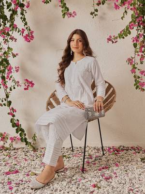 Handmade White Cotton Lucknowi Chikankari Kurta 5