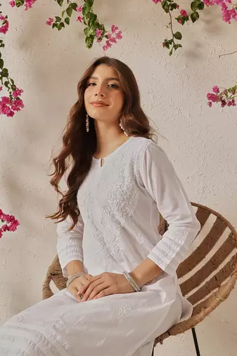 Handmade White Cotton Lucknowi Chikankari Kurta