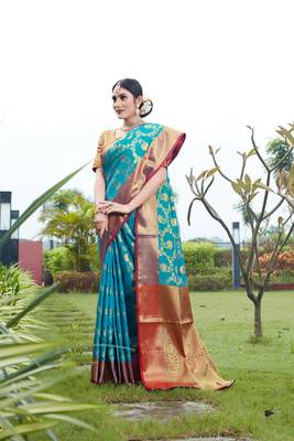 Blue hand woven banarasi silk saree with blouse 2