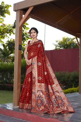 Maroon hand woven Banarasi silk blend saree with blouse 1