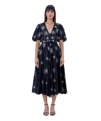 Embroidered Midi Dress with Blouson Sleeves and Belt 1