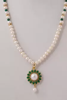 Real Natural Hyderabadi pearls Set With Certificate