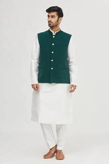 Pattern Stitched Kurta & Jacket