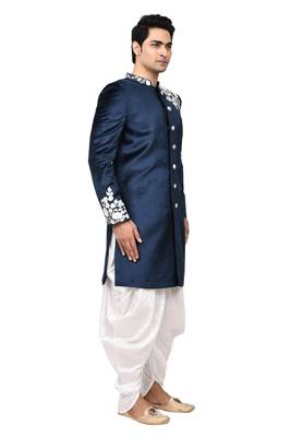 Blue embroidered velvet sherwani 3