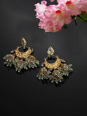 Green pearl earrings 2
