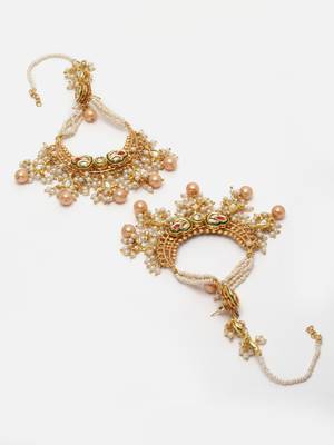 Red pearl earrings 4