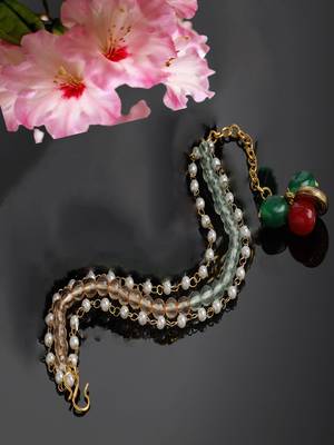 Green pearl bracelets 2
