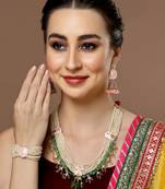 Pink pearl necklace-sets