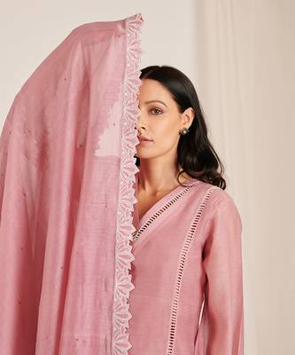 Vintage Rose Pink Lotus Embroidered Kurta Set 3