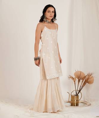 Moonlight White Lotus Embroidered Sharara Set 4