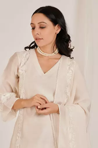 Moonlight White Floral Embroidered Kurta Set
