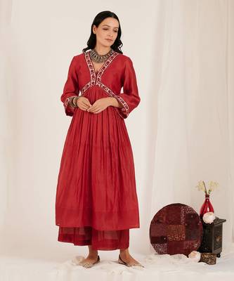 Maroon Heavy Embroidered Kurta Set 4
