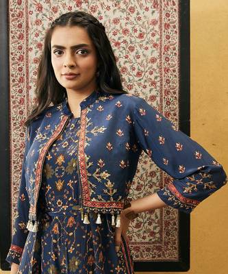 Zahra Printed Jumpsuit With Jacket 4