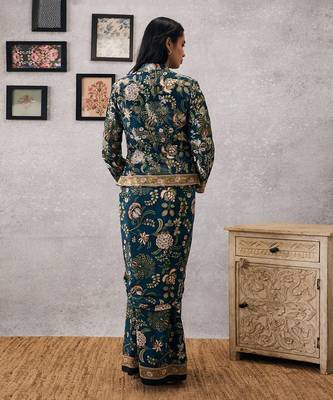 Mehr Embroidered Jacket With Drape Skirt 4