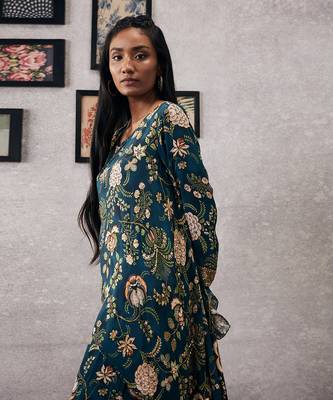 Mehr Embroidered Asymmetric Co-Ord Set 2