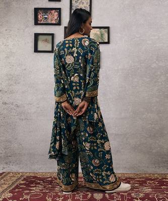 Mehr Embroidered Asymmetric Co-Ord Set 3