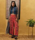 Zahra Embroidered Co-Ord Set With Cape