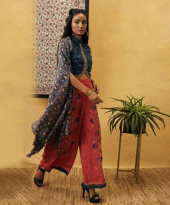 Zahra Embroidered Co-Ord Set With Cape 2