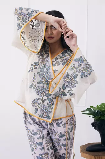 Yasmin Printed Overlapped Top With Pants
