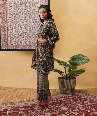 Zahra Embroidered Co-Ord Set With Jacket 3