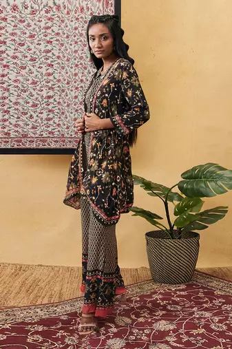 Zahra Embroidered Co-Ord Set With Jacket