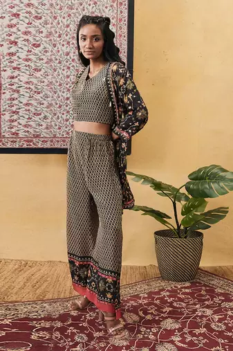 Zahra Embroidered Co-Ord Set With Jacket