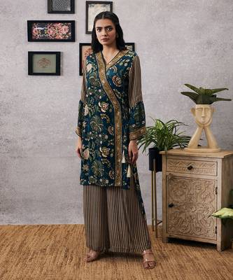 Mehr Embroidered Kurta Set 1