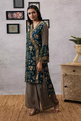 Mehr Embroidered Kurta Set
