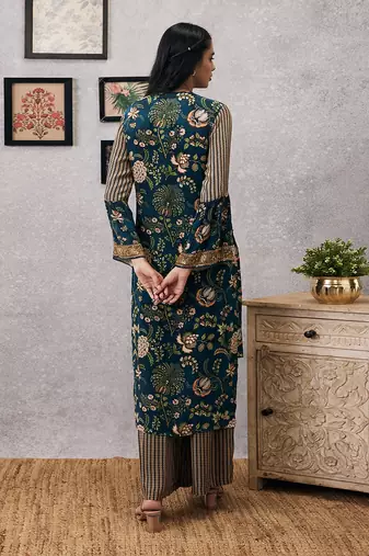 Mehr Embroidered Kurta Set