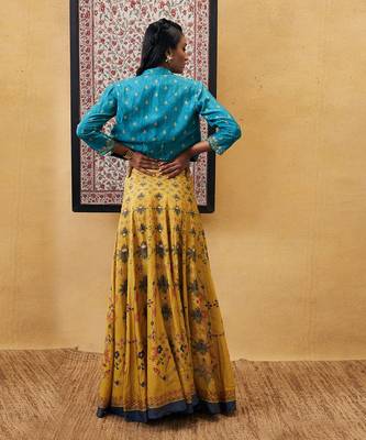 Zahra Embroidered Lehenga Set With Jacket 4