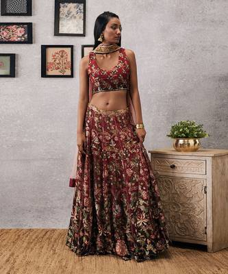 Mehr Embroidered Lehenga Set With Dupatta 1