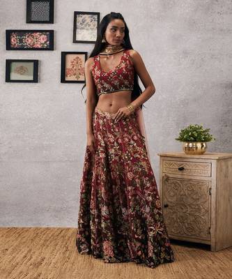 Mehr Embroidered Lehenga Set With Dupatta 3