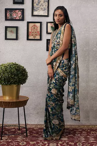 Mehr Embroidered Pre-Draped Saree