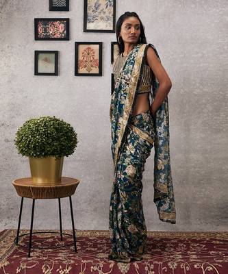 Mehr Embroidered Pre-Draped Saree 3