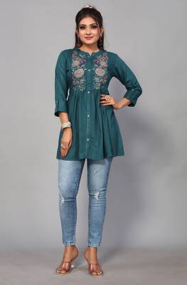Ethnic And Classy Teal Colour Short Kurti With Floral Embroidery Work 4