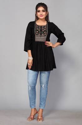 Ethnic And Classy Black Colour Short Kurti With Floral Embroidery Work 4